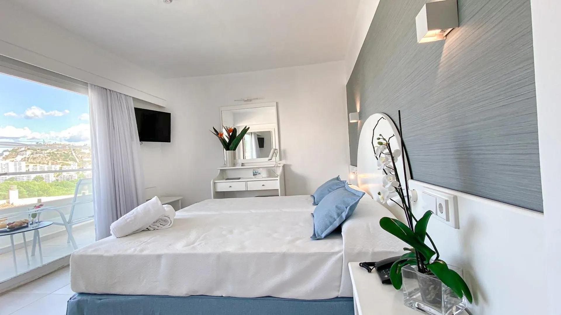 Reverence Life Hotel - Adults Only Santa Ponça 4*,