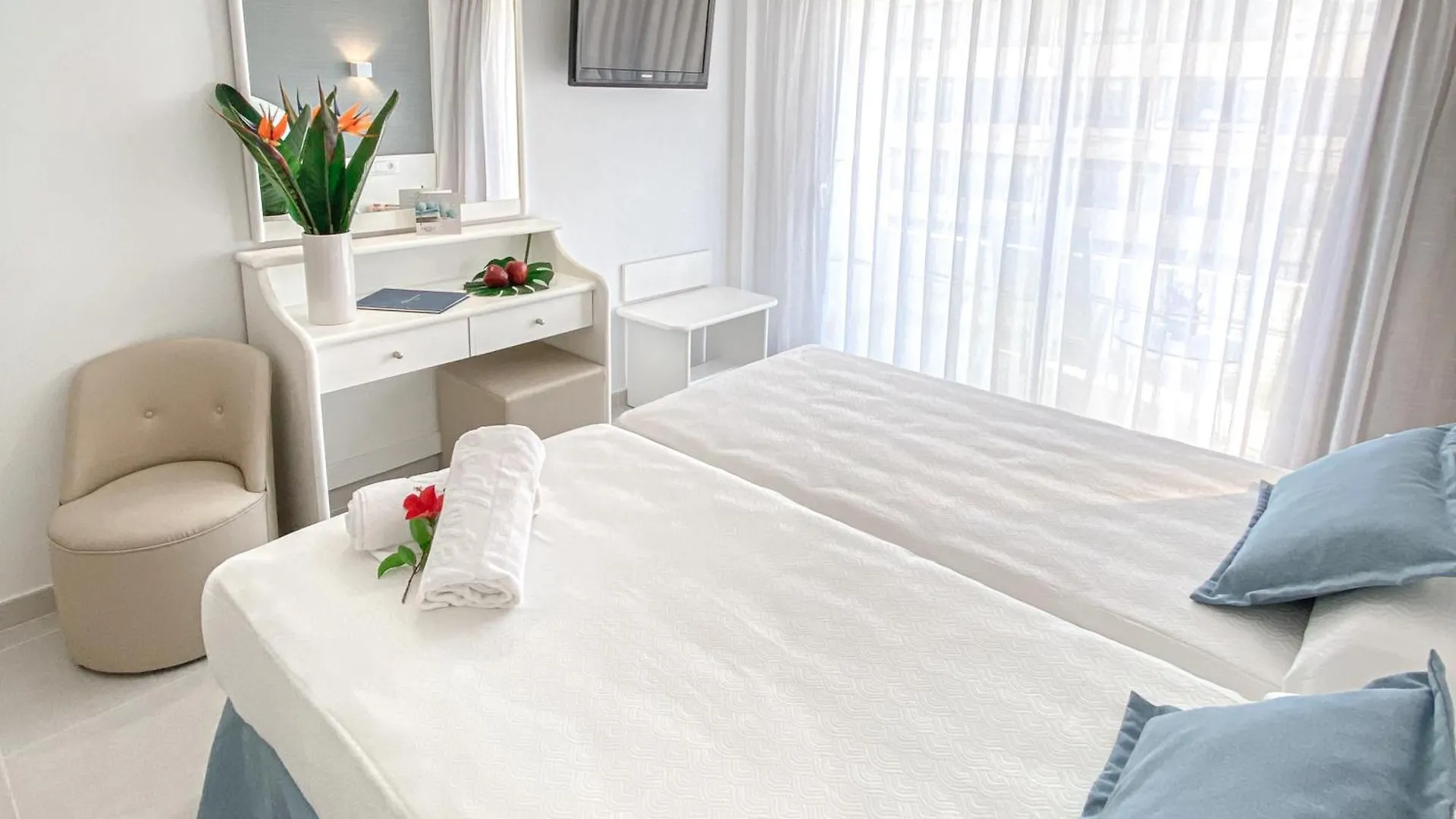 ****  Reverence Life Hotel - Adults Only Санта-Понса Испания