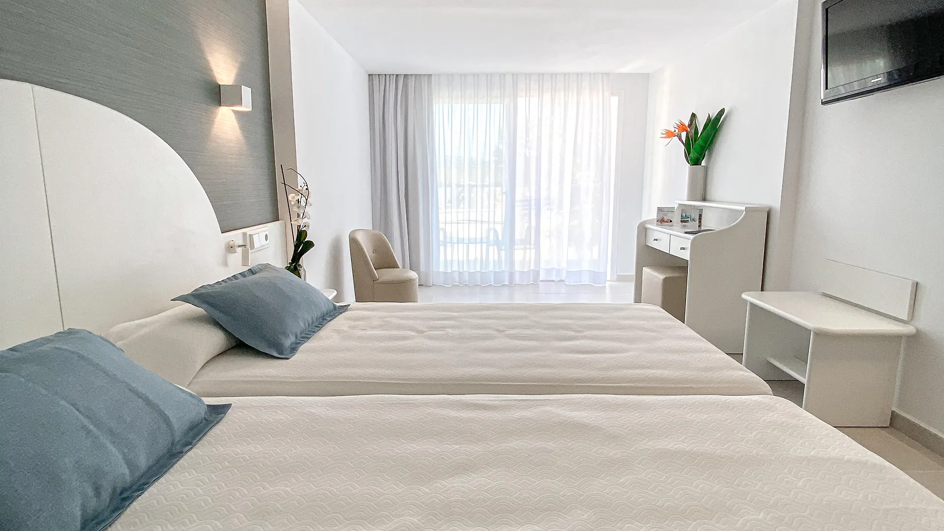 Reverence Life Hotel - Adults Only Santa Ponça 4*,